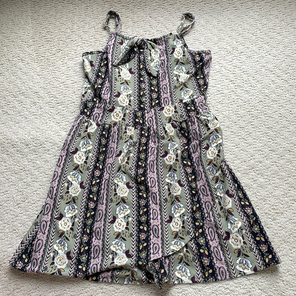 Never worn Art Class Girls Size 7/8  Tank Romper with faux tie front detail